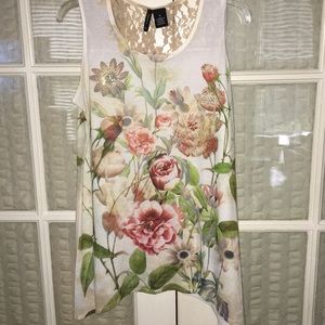 New Directions top with 2 pairs of leggings medium